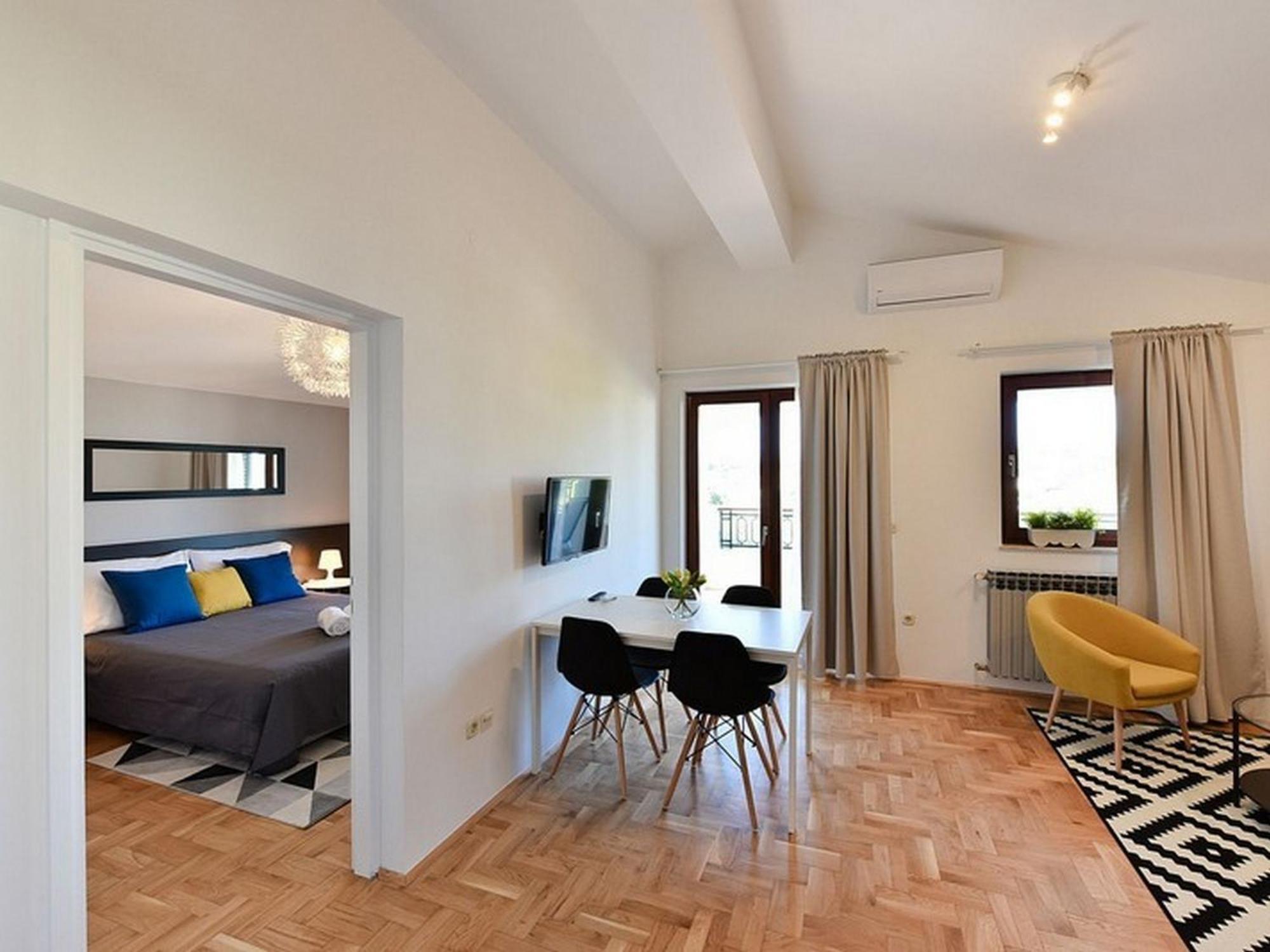 Mediterraneo Garden Apartments Petrcane Room photo