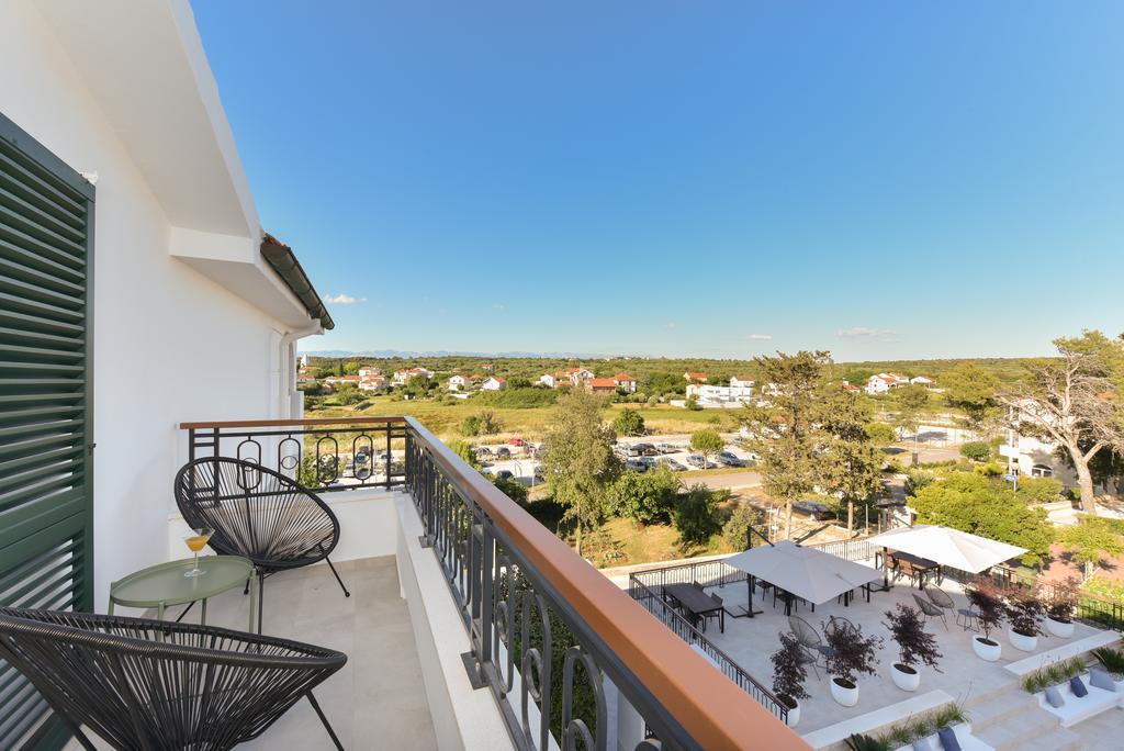 Mediterraneo Garden Apartments Petrcane Exterior photo