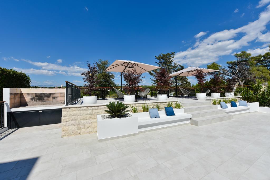 Mediterraneo Garden Apartments Petrcane Exterior photo