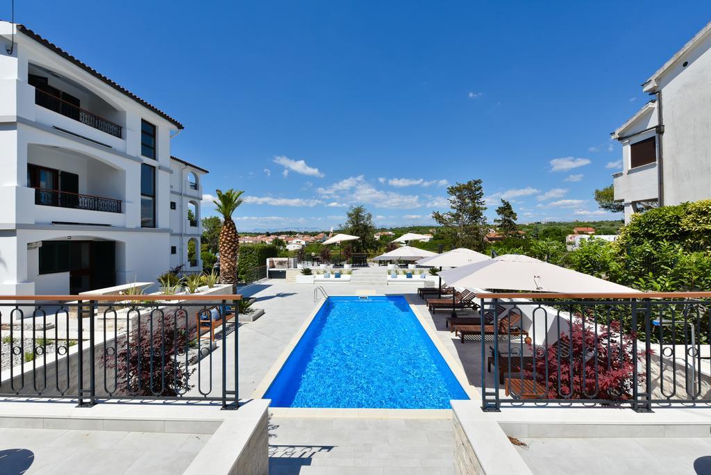 Mediterraneo Garden Apartments Petrcane Exterior photo